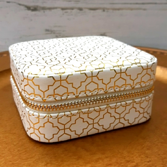 Kendra Scott Accessories Kendra Scott Travel Jewelry Case Poshmark